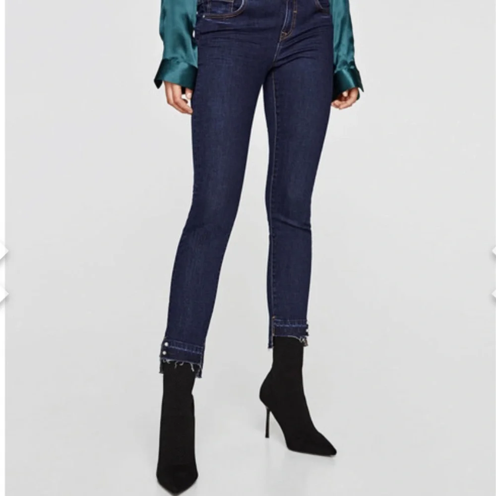 Zara Denim Metal Embroidery Faux Pearls Jeans